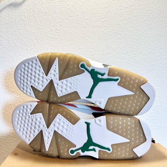 Jordan 6 Retro Gatorade size 10 384664-145 2017 PRE-OWNED - Picture 7 of 9